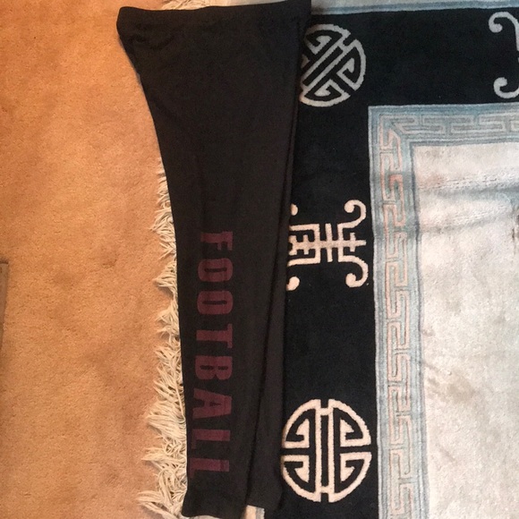 Black FOOTBALL 🏈 LEGGINGS - Picture 3 of 3